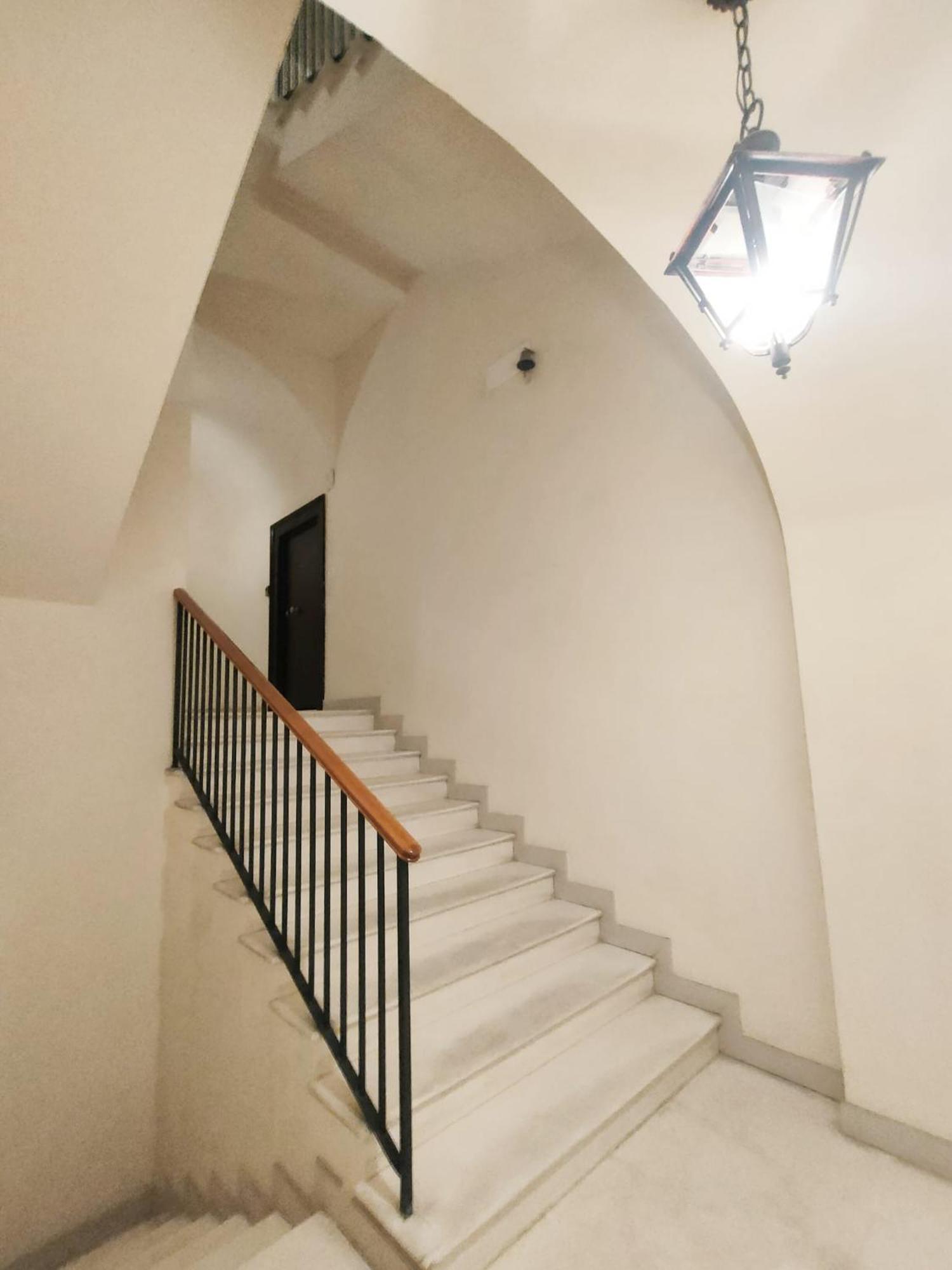 Andrea'S 12 Apartment Bari Bagian luar foto
