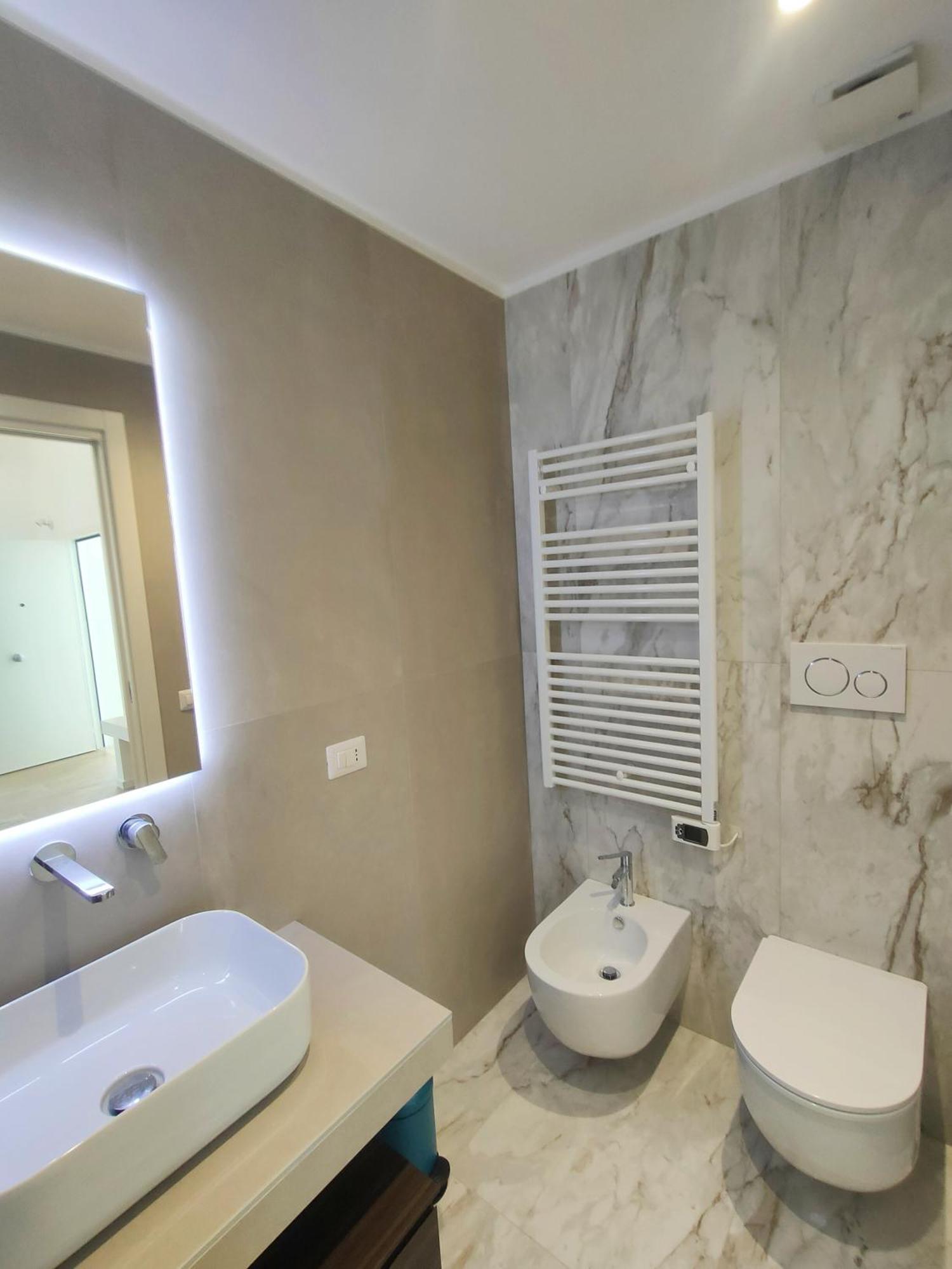 Andrea'S 12 Apartment Bari Bagian luar foto